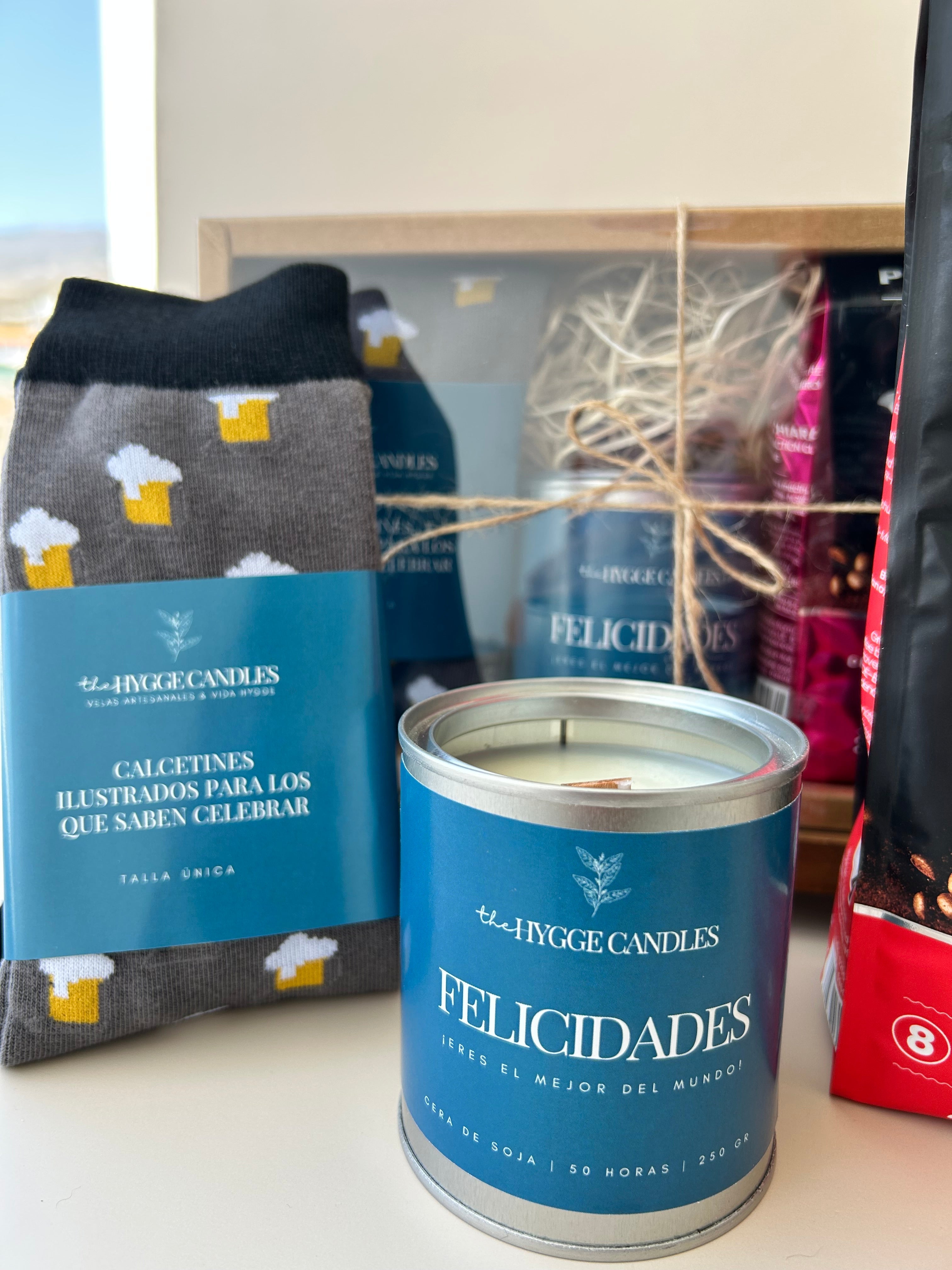 PACK REGALO - Para él con vela aromática The Hygge Candles