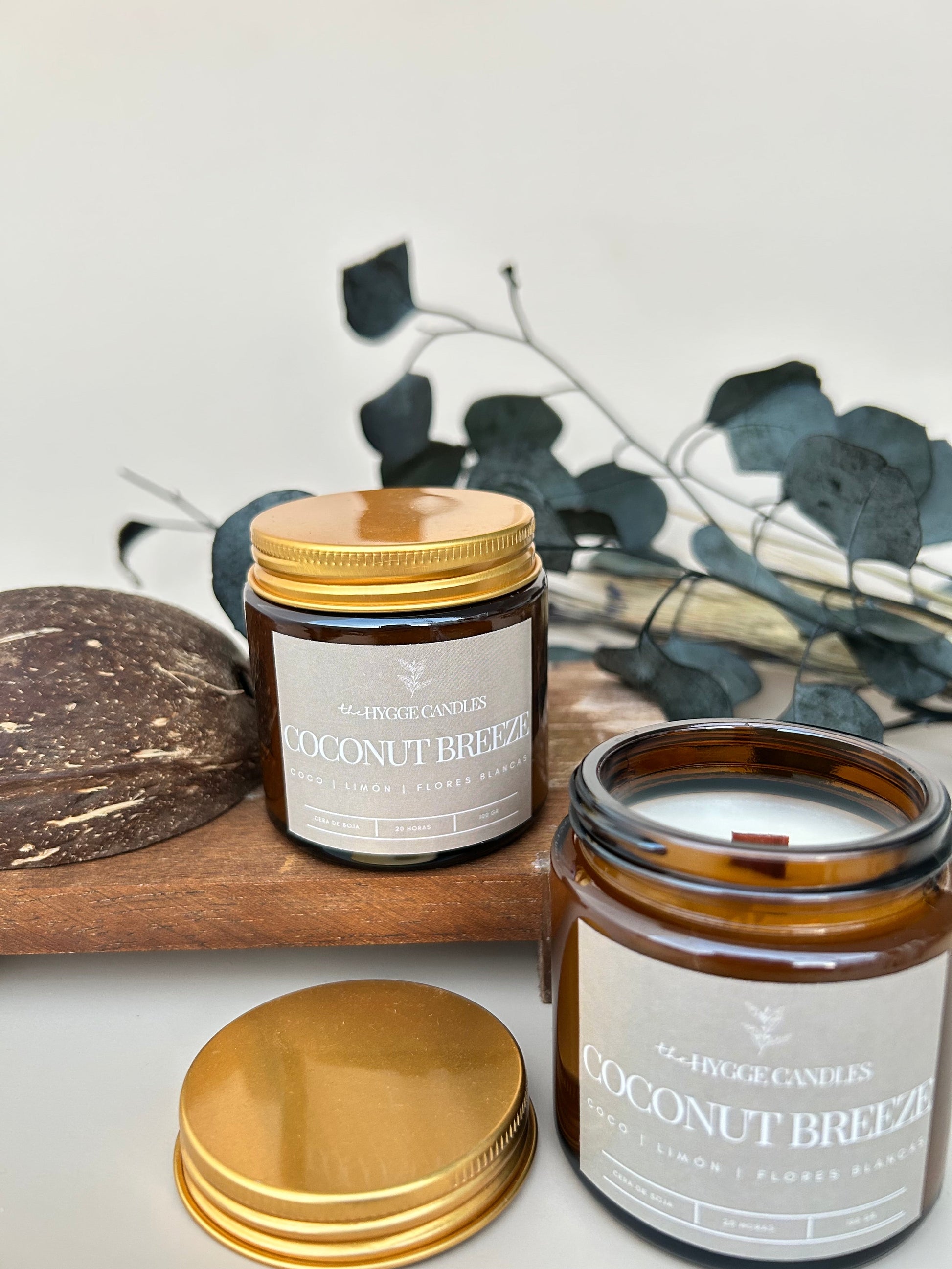Coconut Breeze - Vela aromática (peq.) The Hygge Candles