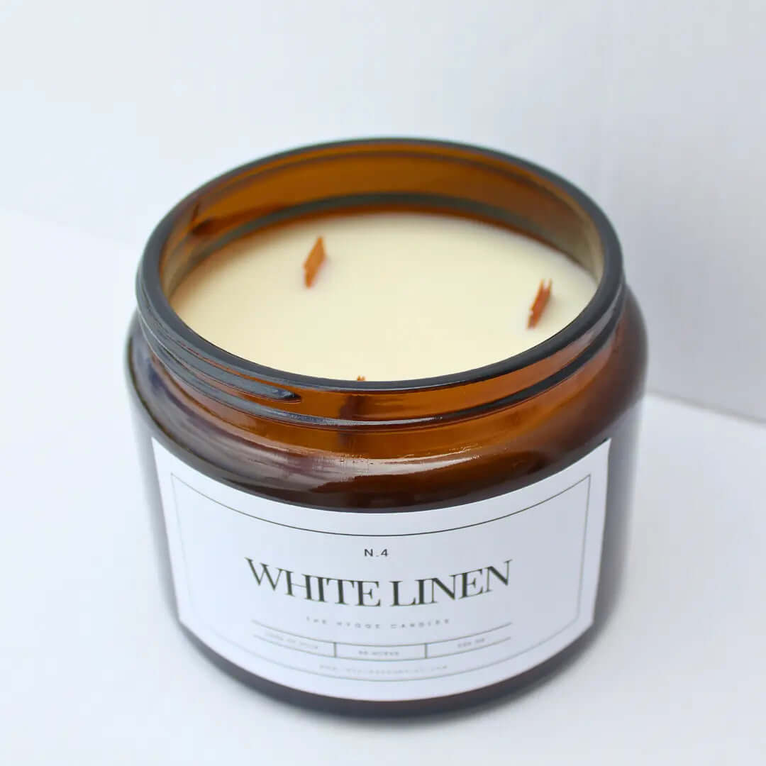 N.4 WHITE LINEN The Hygge Candles