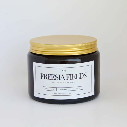 N.8 FREESIA FIELDS The Hygge Candles