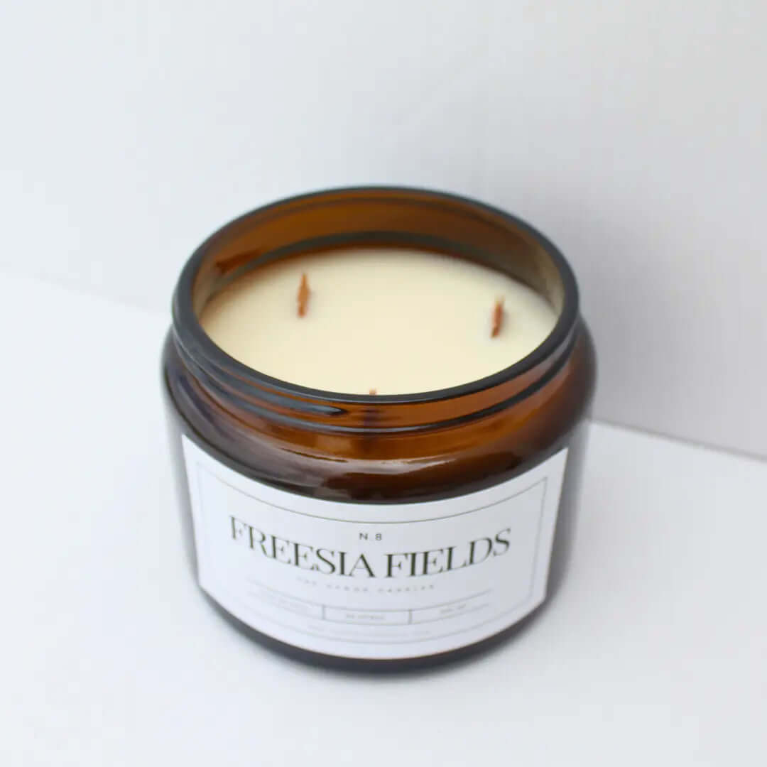 N.8 FREESIA FIELDS The Hygge Candles